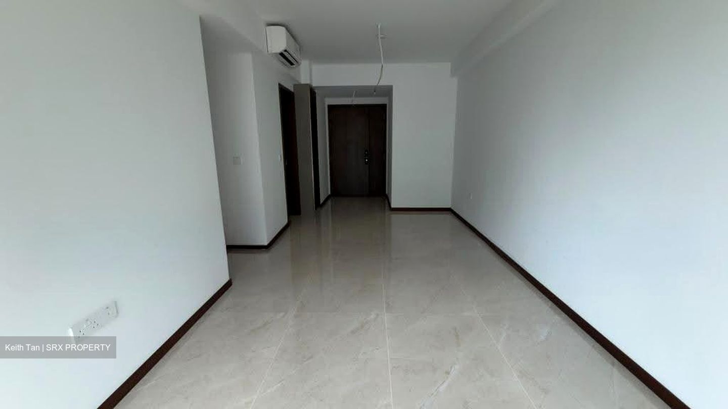 Slim Barracks Rise (D5), Condominium #639078411